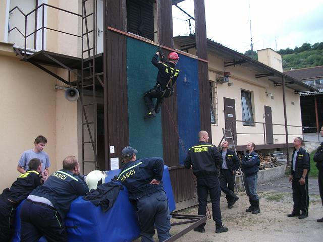 foto11.JPG - Základy lanové techniky a lezecký výcvik pod vedením Jirky Pánka