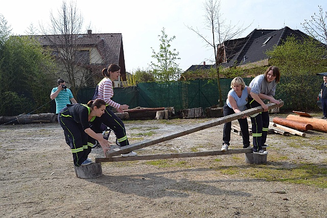 foto30.jpg - "Divok eka" - Andrejka, Ivanka, tpnka a Hela