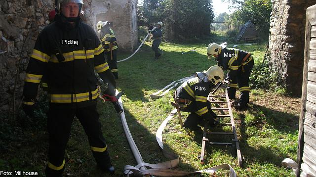 DSCF2185.JPG - Dal disciplna - por hospodskho staven